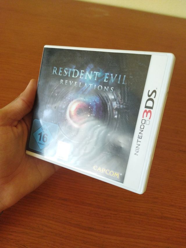 RESIDENT EVIL REVELATIONS