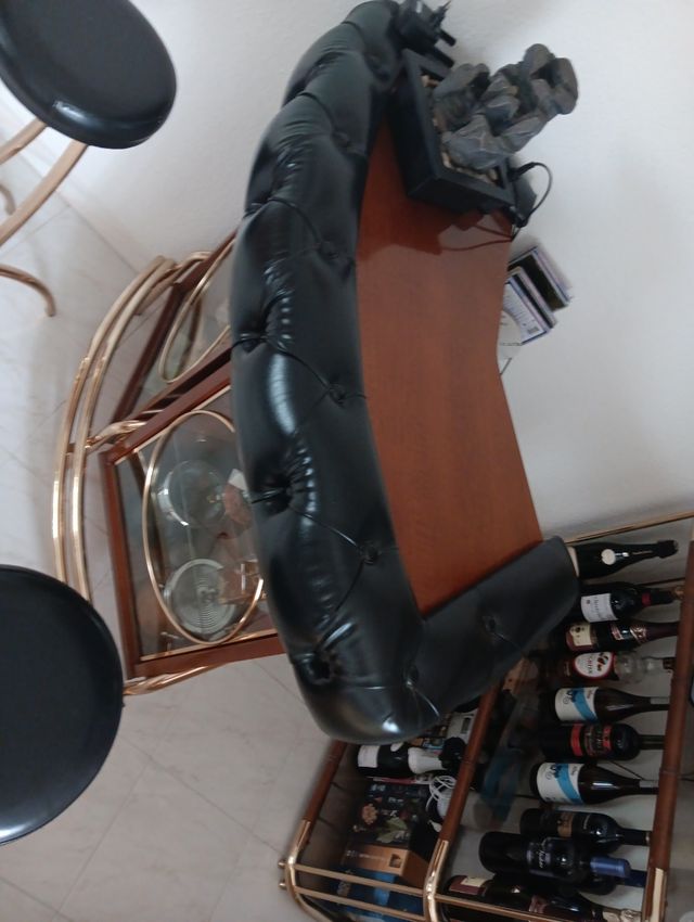 Barra bar de madera y cuero