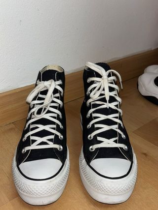 Converse negras plataforma
