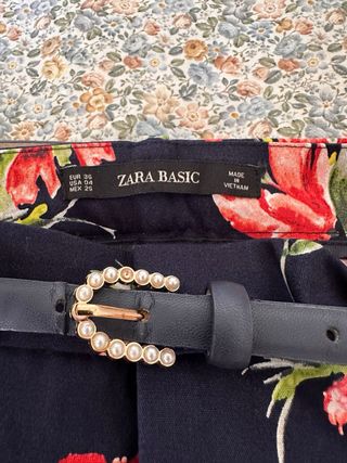 Pantalón vestir estampado flores