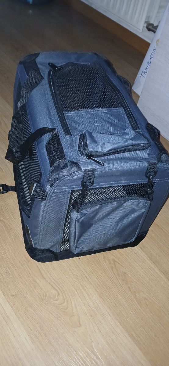 Transportín mascota gris