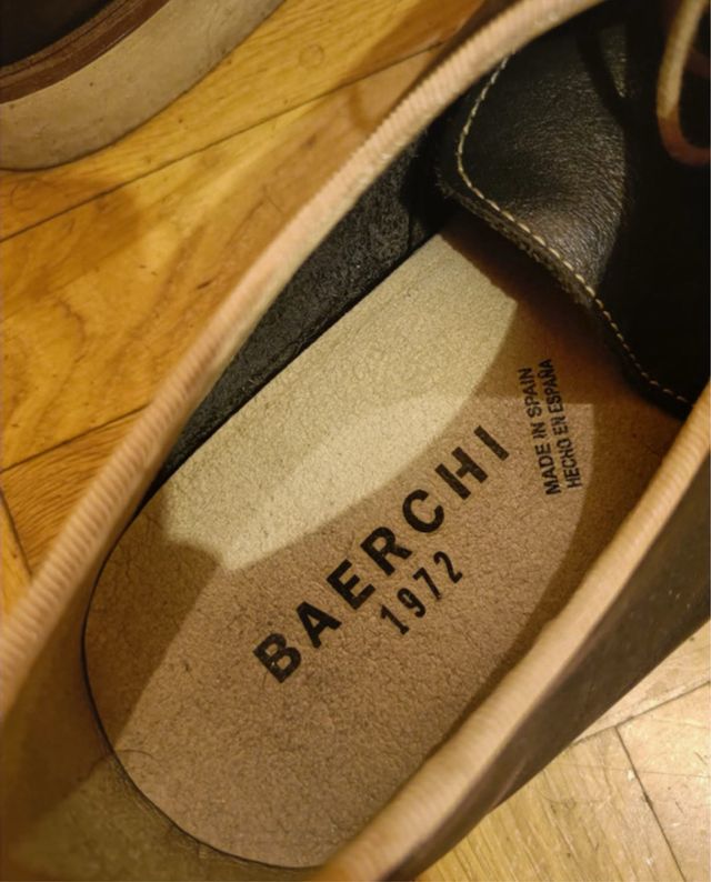 Zapatos Bearchi negros marrones