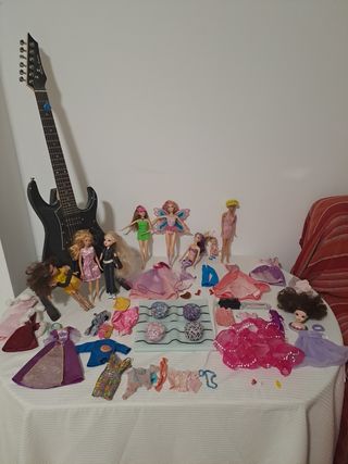 Muñecas Barbie y accesorios