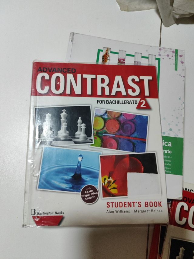 ADVANCED CONTRAST 2. STUDENT'S BOOK (2013)