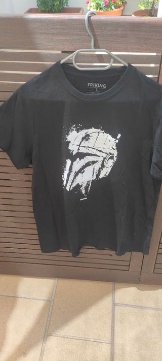 Camiseta Friking Mandalorian