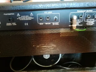 Amplificador Engl + Flay case y pedal de expresión