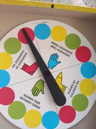 Twister - Juego de mesa familiar
