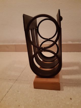 Ampoller decoratiu / Botellero decorativo