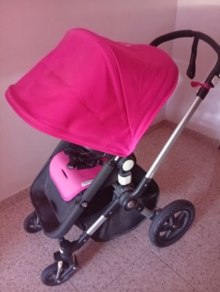 Bugaboo Camaleón 3 fucsia y también negro .