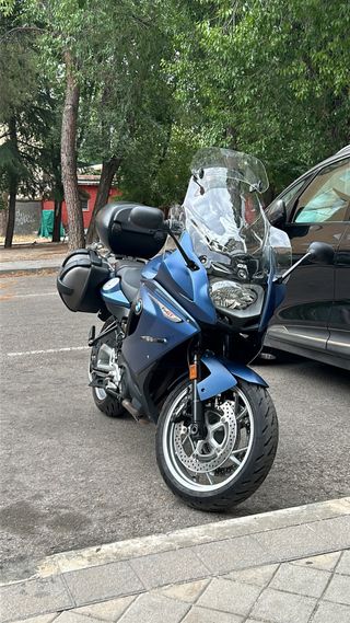 BMW F800GT - Azul -2018