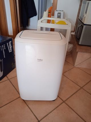 Deumidificatore Beko bianco climatizzatore