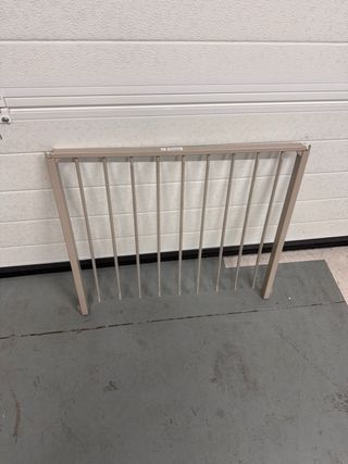Pantalonero Ikea beige metal