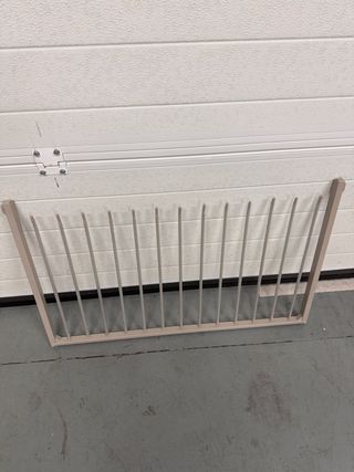 Pantalonero Ikea beige metal