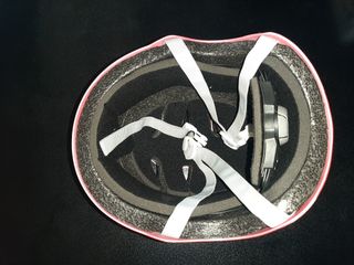 Casco Olsson & Brothers. Para niños de 5 a 8 años.