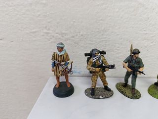 Soldados de plomo: 7 figuras