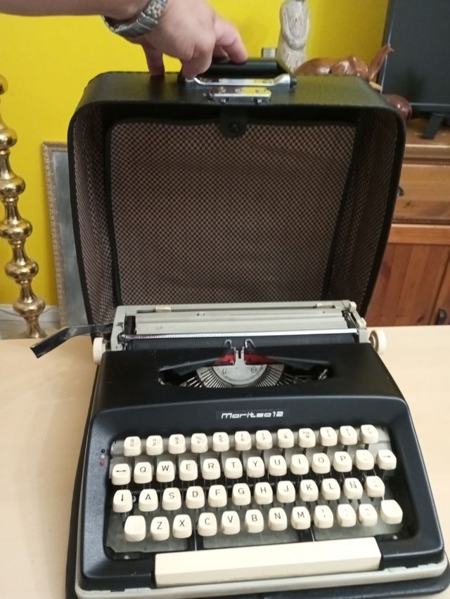 Máquina escribir antigua