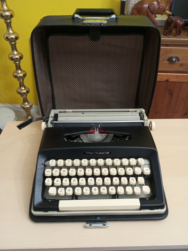 Máquina escribir antigua