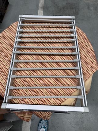 Pantalonero metálico armario