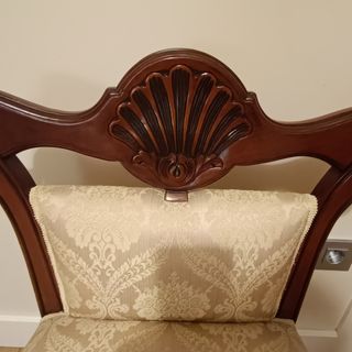 Butaca madera estilo clásico