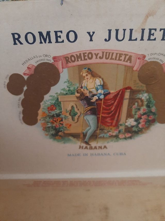 2 Cajas Vintage Romeo y Julieta