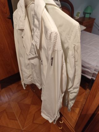 Cazadora Geox blanca