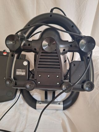 Volante y pedales para videojuego K-WHEEL GAMING