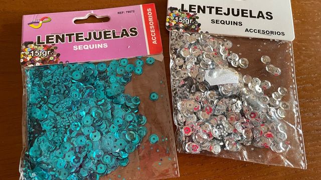 Kit Manualidades: Plumas, Pompones, Palitos