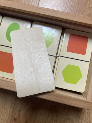 Dominó de formas geométricas Science4you