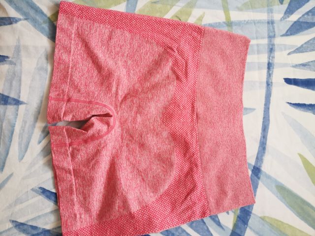 Pantaloncini sportivi arancioni taglia M