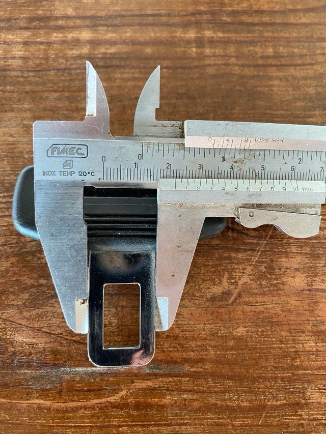 Engaches cinturón seguridad Seat Ibiza 6L