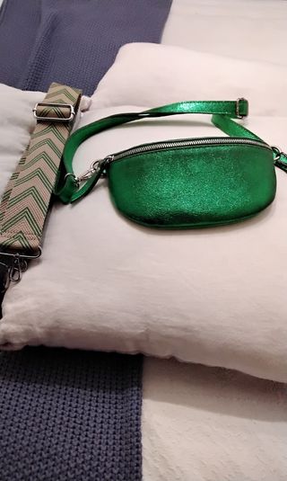 Riñonera verde brillante de piel