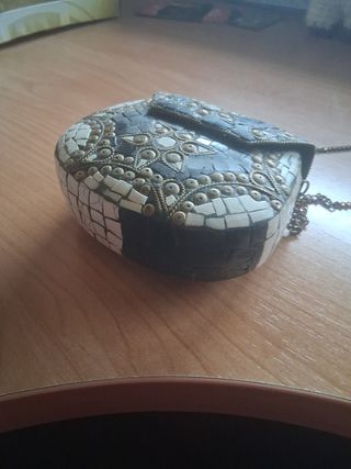 Bolso pequeño mosaico blanco y negro