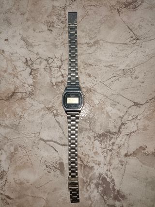 Reloj Casio vintage digital quartz (80s)