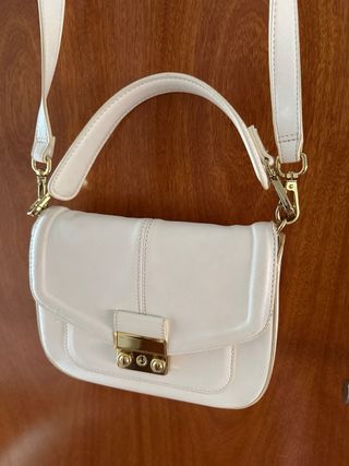 Bolso Zara blanco bandolera