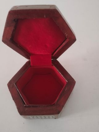 Joyero hexagonal egipcio