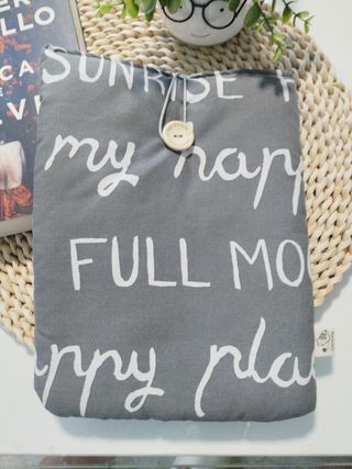 Funda gris para ebook/Kindle