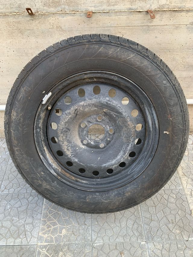 Pneumatico 245/65R18 usato