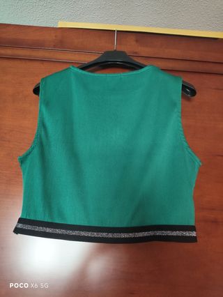 Top Stradivarius verde - Talla L