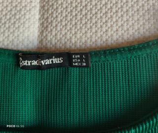 Top Stradivarius verde - Talla L