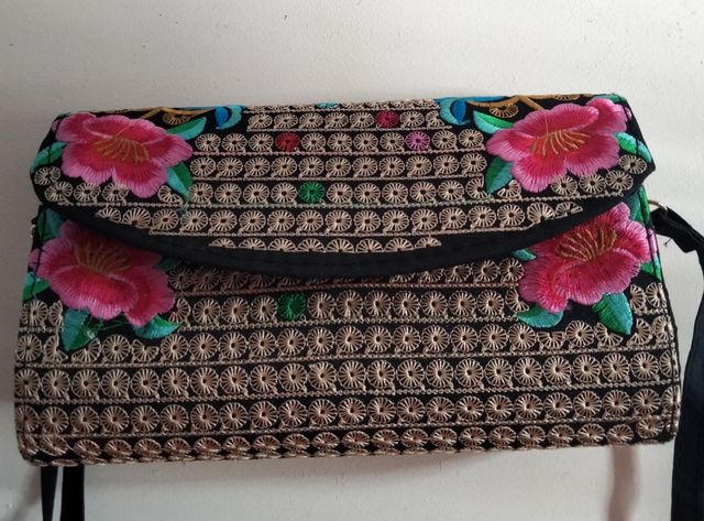 Pochette Ricamata Fiori - Borsa Nera