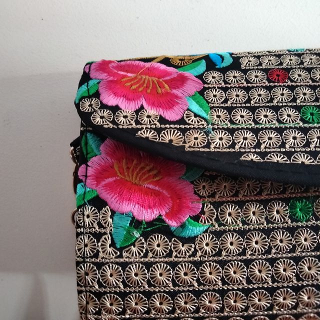 Pochette Ricamata Fiori - Borsa Nera