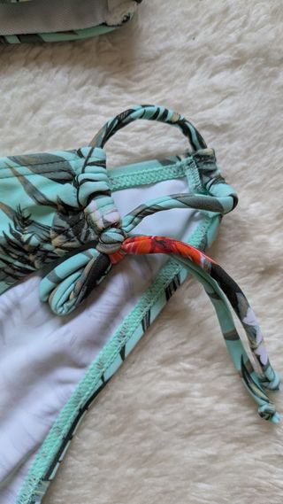 Bikini floral turquesa de un hombro - talla 42