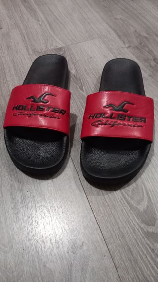Chanclas Hollister California rojas y negras