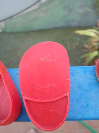 Nancy dos pares de zapatos