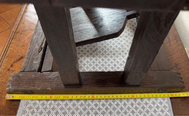 Arcolaio antico in legno