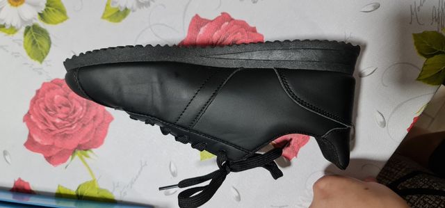 Zapato deportivo negro