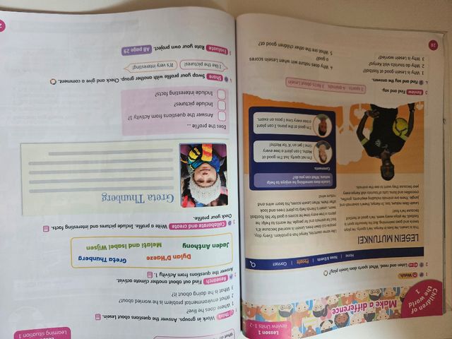 All About Us Now 5. Class Book