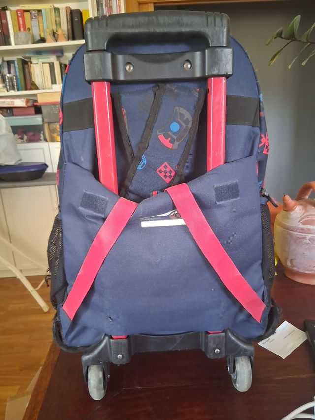 Mochila escolar Troller TOTTO