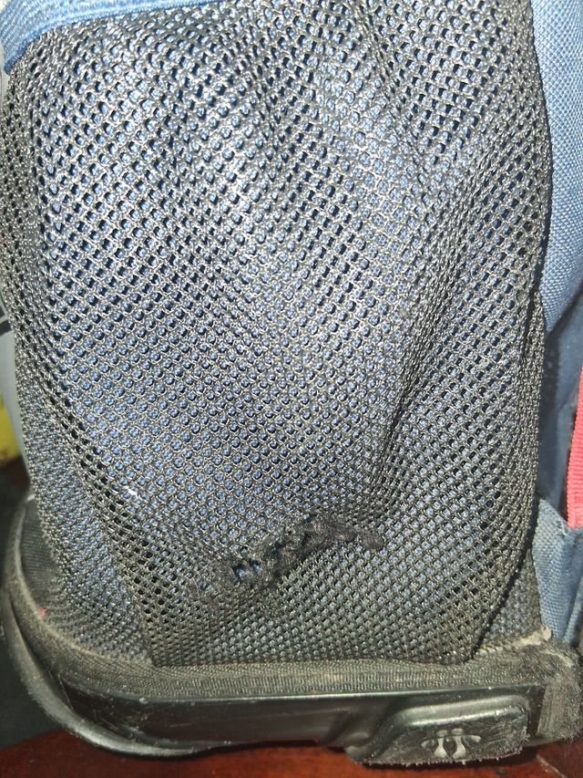 Mochila escolar Troller TOTTO