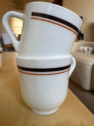 Juego café: 10 tazas + 12 platillos